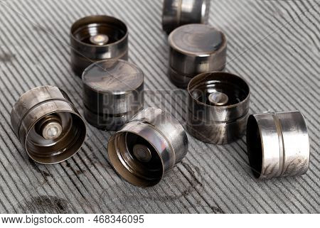 Hydraulic Compensators In The Lubrication System Of A Car Engine. Knocking And Increased Clearance I