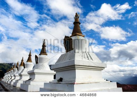 ดูวันที่ของเจดีย์ Deqing นนานประเทศจีน