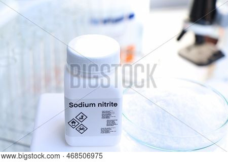 Sodium Nitrite In Bottle , Chemical In The Laboratory And Industry, Chemicals Used In The Analysis