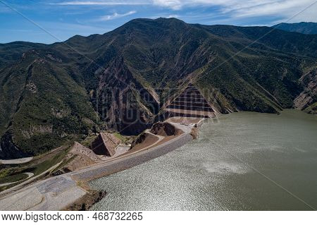 Pyramid Lake In California. It Is A Reservoir Formed By Pyramid Dam On Piru Creek In The Eastern San
