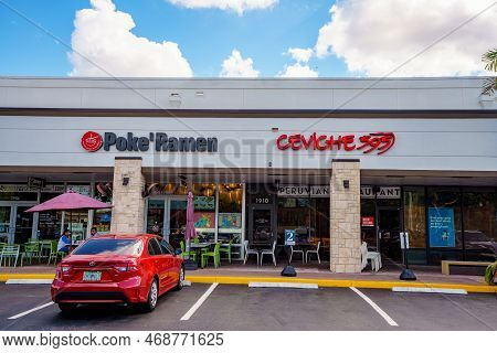 Photo Of Shops And Restaurants At Tower Shops Outdoor Mall Davie Florida