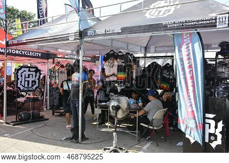 Pasay, Ph - Nov 27 - Parak Motorcycle Clothing Booth Display At Freedom Ride Festival Motorshow On N