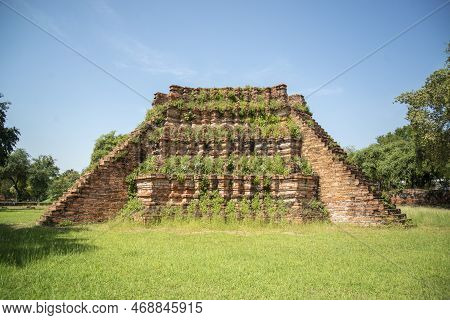Thailand Ayutthaya Wat Warapho