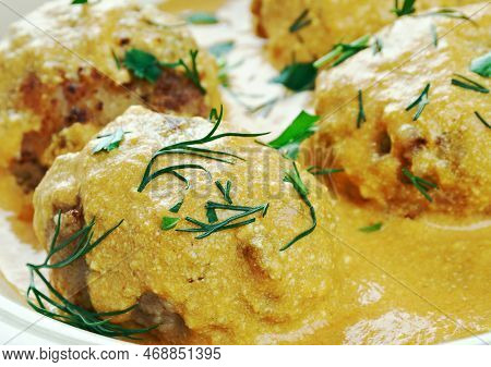 Canederli Di Fegato - Italian  Trentino  Knedle From Liver And Stale Bread