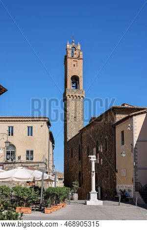 Montalcino, Italy - September 12, 2022: Piazza Garibaldi And Palazzo Dei Priori In Hilltop Town Of M