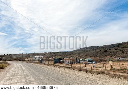 Van Wyksdorp, South Africa - Sep 24, 2022: Landscape On The Road Between Riversdale And Van Wyksdorp