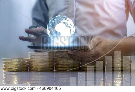Investor Online Saving Concept, Online Investment Savings, Online Stock Investors, Internet Financia