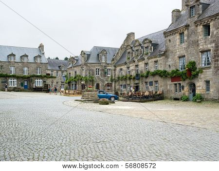 Locronan