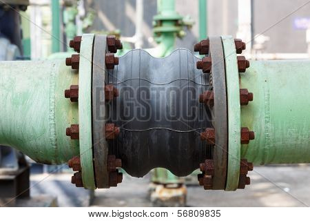 Fluxible Tube Connection In Petrochemical Plant