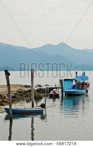 Small Thai harbor