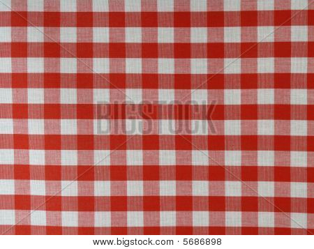 Tela a cuadros roja