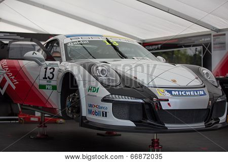 Porsche 911 Gt3 Cup Race Car