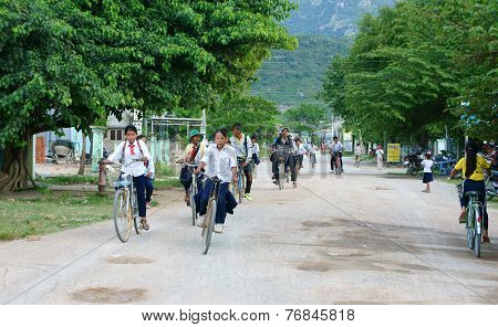 Asian Children, Vietnamese Countryside Pupil
