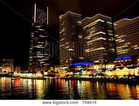 Cidade de Yokohama à noite