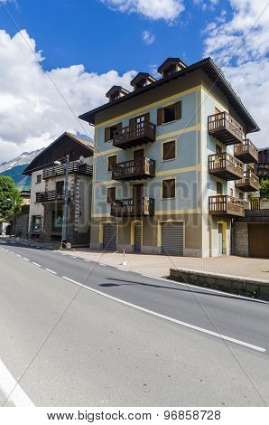 Italian Alpine urban commune of Ponte di Legno