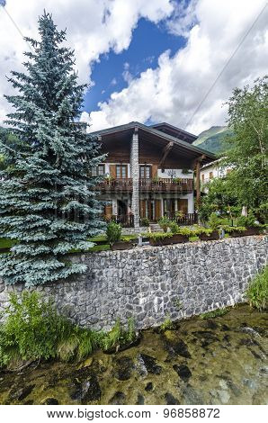 Italian Alpine urban commune of Ponte di Legno