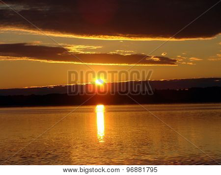 Dawn On The Lake