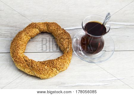Turkish bagel, sesame bagel, crispy bagel, turkey bagels, bagels in various concepts, tea and pretzels pictures