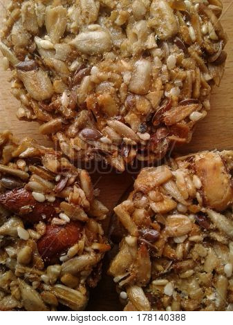Kozinaki - Georgian sweetness, made from walnuts and honey Kozinaki is a high-calorie product that is full of vitamins and minerals. People around the world love and revere this sweetness The structure of modern kozinaki added dried fruits, cereals and se