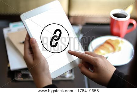 Backlinks Technology Online Web Backlinks Technology Online Web Businessman