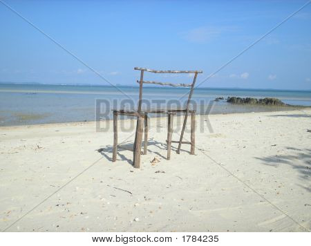 ม้านั่งริมชายหาด