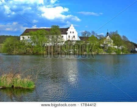 Oude kasteel In het land