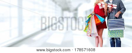 Couple with shopping bags