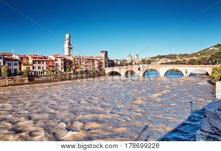 Beams Morning Sun Bridge Ponto Pietra River Adige Italy Verona