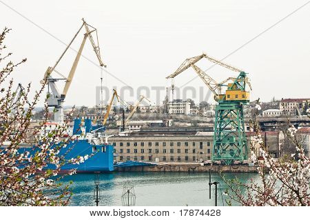 Leistungsstarke Schiffbau-Werft