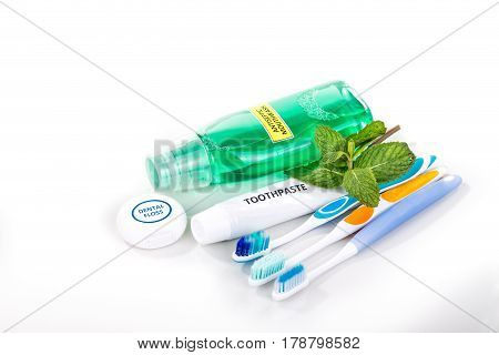 Oral Care Essential Products Tapered Toothbrush, Toothpaste, Mouthwash, Dental Floss