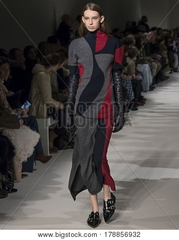 Victoria Beckham - Fall 2017 Collection