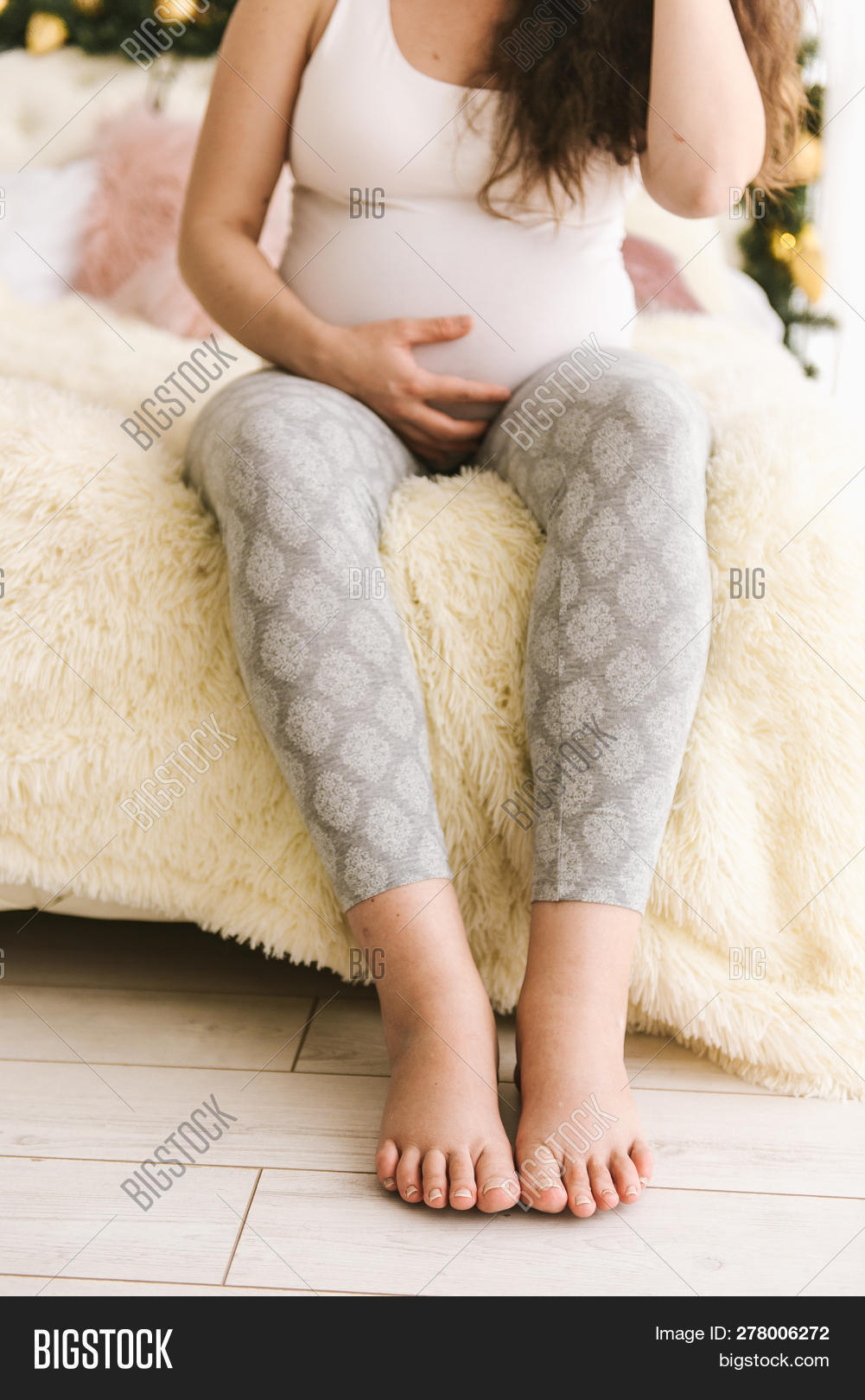 Huge 9 Months Pregnant
