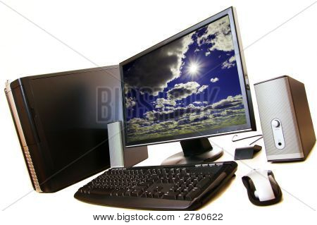 Computador Pc desktop no fundo branco