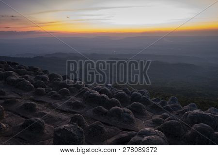 Phu Lom Lo, Lan Hin Taek, Lan Hin Pum In Phu Hin Rong Kla (phrk) National Park In Phetchabun, Thaila