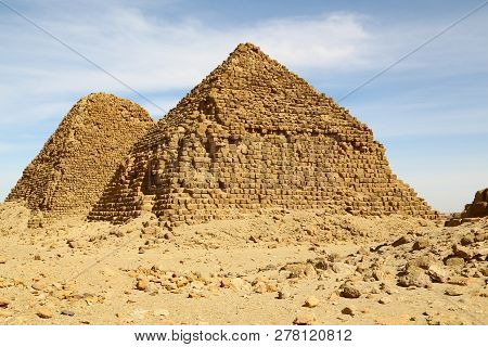The   Antique Pyramids Of The Black Pharaohs