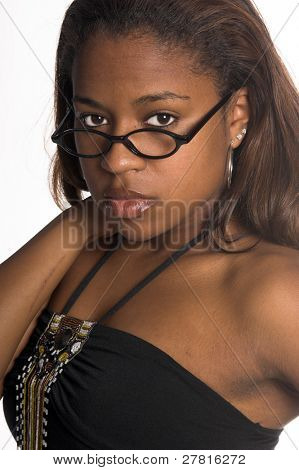 Sexy africká americká žena v klubu opotřebení