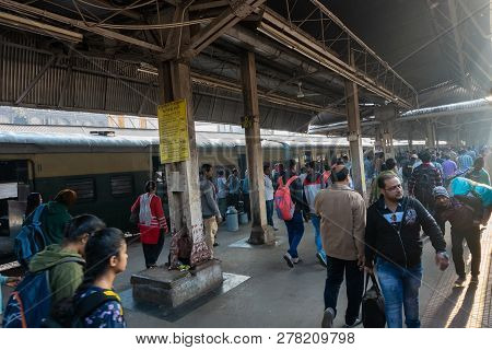 Howrah Station , Howrah, West Bengal / India - 4th February 2018 : Passengers At Railway Platform Of