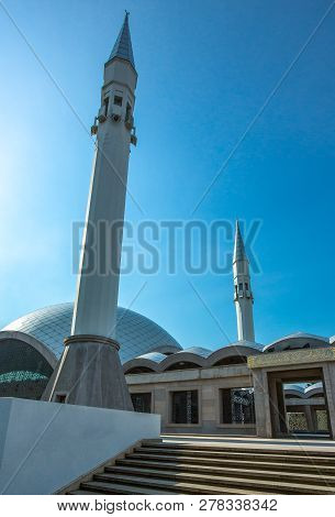 Istanbul, Uskudar Quarter, The Entrance Of The Modern  Sakirin Mosque