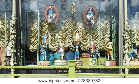 Saint-petersburg, Russia - June 17. Showcases Famous Shop Eliseevs On Nevsky Prospekt 17 June 2014. 