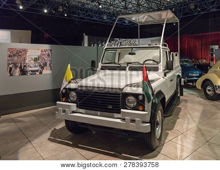 Amman, Jordan, December 07, 2018 : Land Rover V8 Defender 1994 At The Exhibition In The King Abdulla