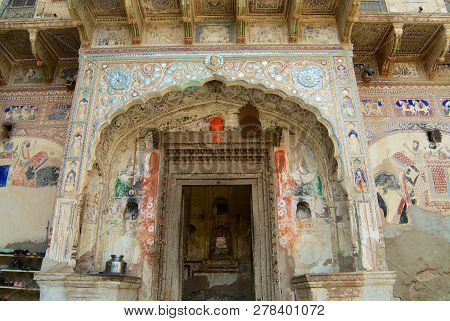 Mandawa, India - March 31, 2007: Facade Of A Decorated Haveli Building In Mandawa, India.