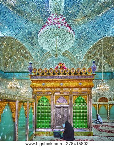 Yazd, Iran - October 18, 2017: The Ornate Interior Of Imam Zadeh Jafar Mausoleum With Shining Mirror