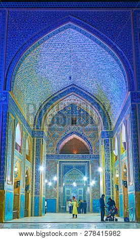 Yazd, Iran - October 18, 2017: The Picturesque Portal (iwan) Of Jameh Msque In Bright Blue Lights, E