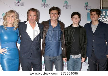 PALM SPRINGS - JAN 11:  Eileen Davidson, Vince, Duke, Jesse, and Vinny Van Patten at the 