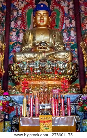 Tumen, China - December 31, 2018: The Interior And Scenery Of The Buddhist Temple Of Hua Yan Or Huay
