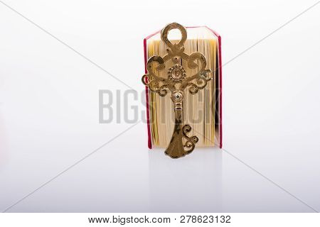 Retro Key And Islamic Holy Book Quran In Mini Size