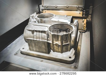 Model With Supports Created In Laser Sintering Machine Stays In