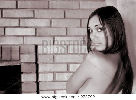 La ragazza con grandi occhi