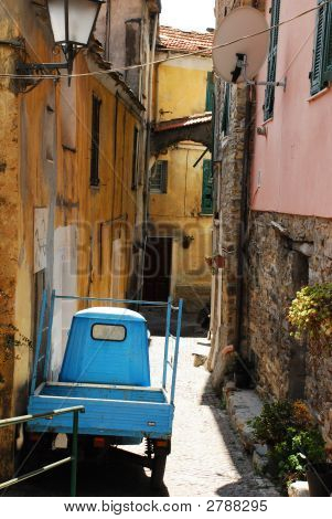 Opice v Badalucco