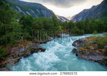 Jostedola river with Nigardsbreen Glacier seen in background, Jostedalsbreen National Park, Sogn og Fjordane, Norway, Scandinavia